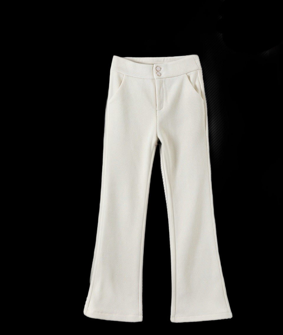 Women’s crop top cardigan with high waisted trousers & handbag outfit